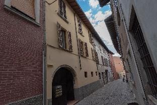 Residence Orti 18 by Wonderful Italy Hotel in Salo