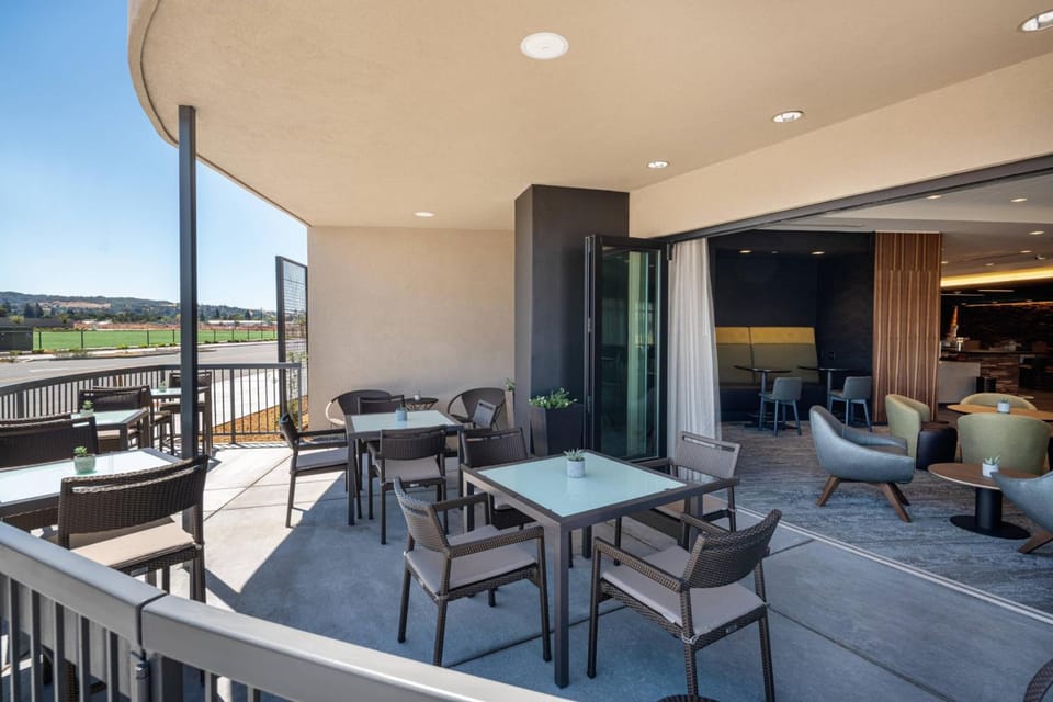 Courtyard by Marriott Petaluma Sonoma County Hotel in Petaluma