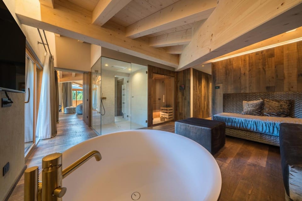 Hotel Lorenzetti Hotel in Madonna di Campiglio