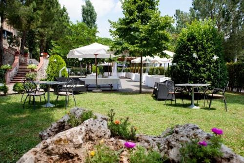 Hotel Ristorante Il Pino Hotel in Umbria