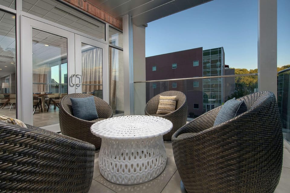 Hilton Garden Inn Westchester Dobbs Ferry Hotel in Hastings On Hudson
