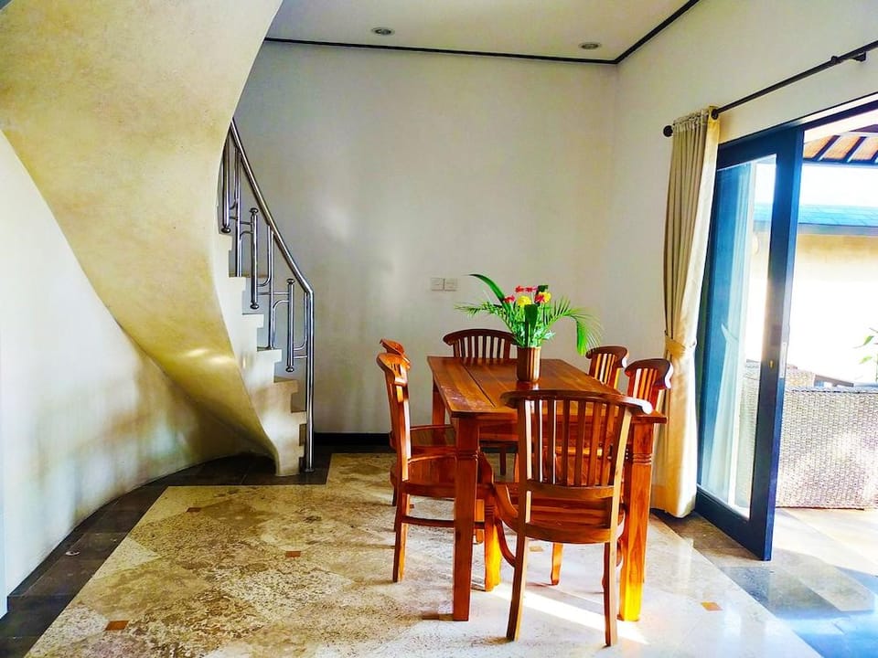 3Bedroom Villa Queen With Stunning Rice Field Hotel in Blahbatuh