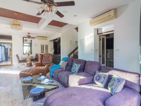 Thabali Oasis Private pool 3bhk Hotel in Pattaya City