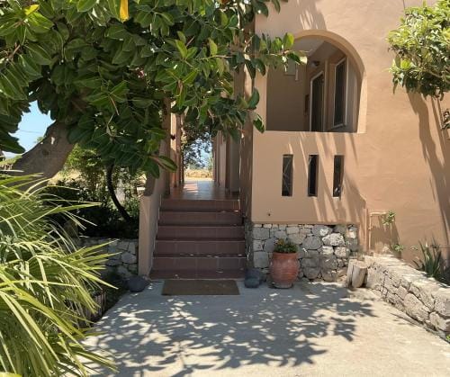Kamara Apartments Marmari Hotel in Marmari