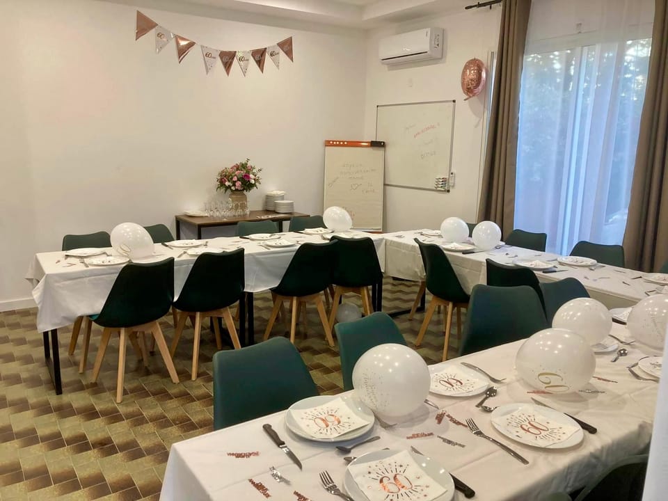 Hotel Le Gambetta Hotel in Vias