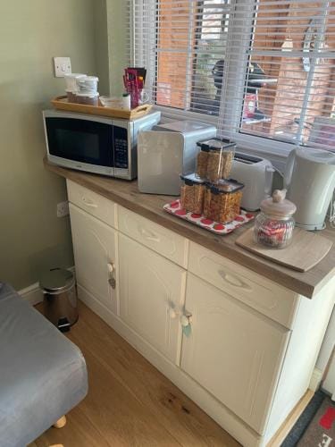 Private en-suite RUTHIN Hotel in Wales