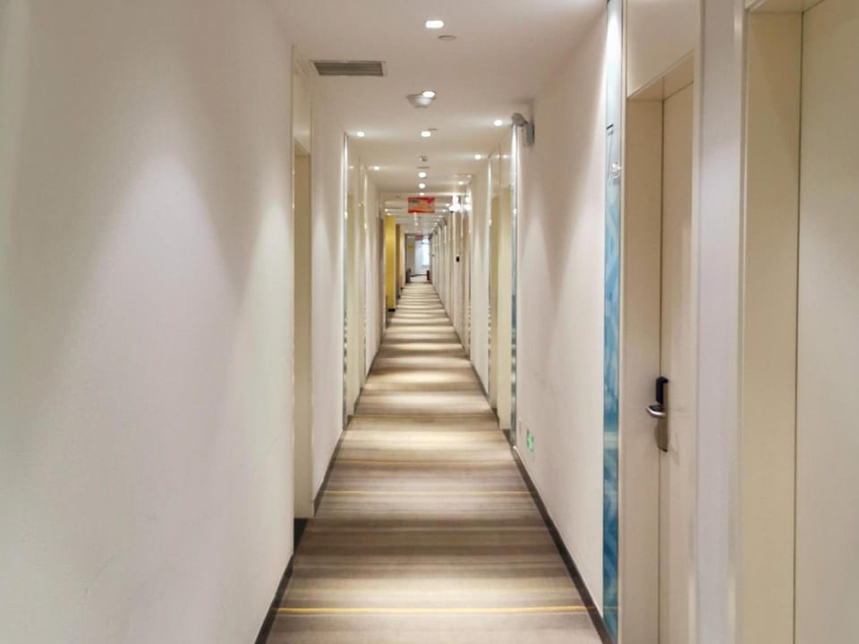 7 Days Inn Lu'an Yintai Department Store Hotel in Jiangsu