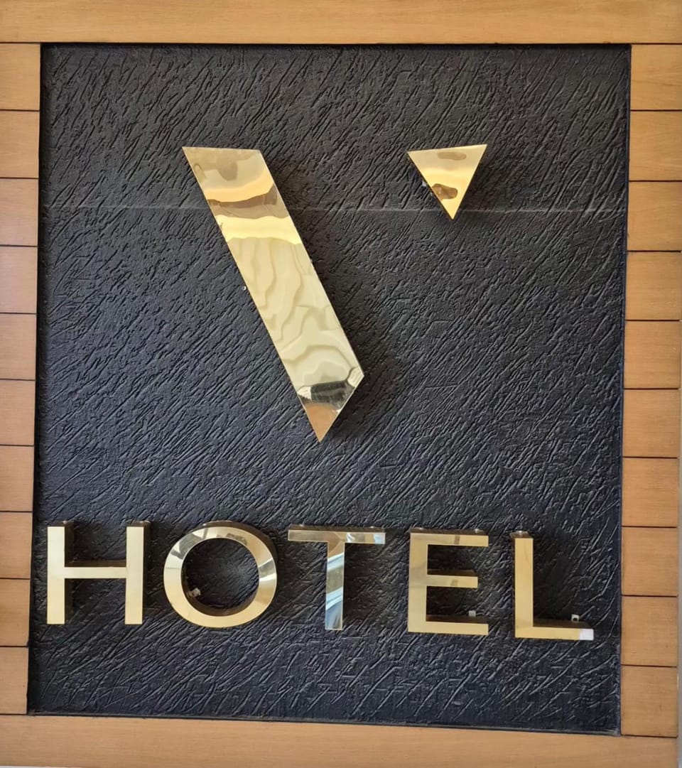 HOTEL V Hotel in Lucknow