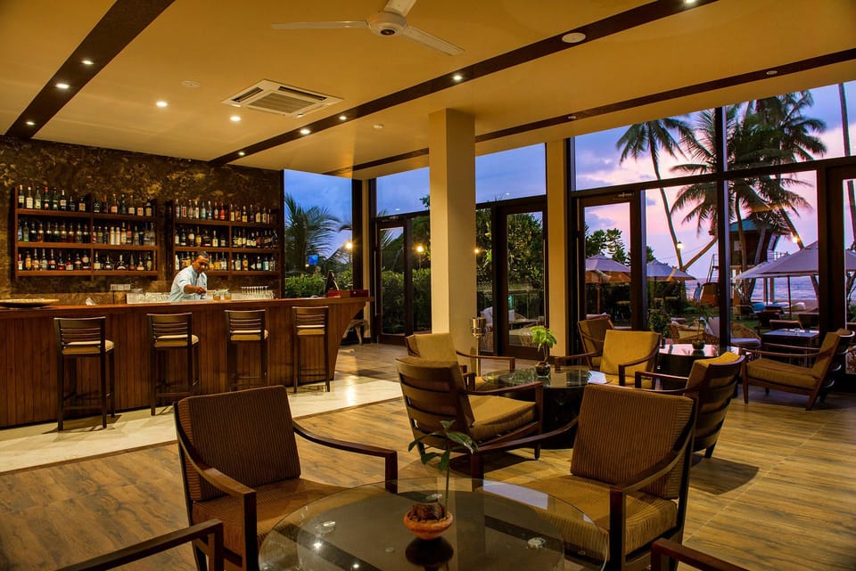 Shinagawa Beach Resort Hotel in Southern Province