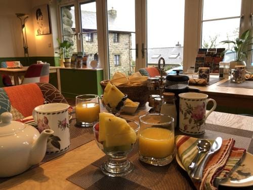 The Old Farmhouse B&B Hotel in Wales