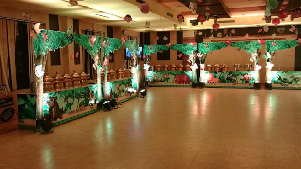 Banquet hall