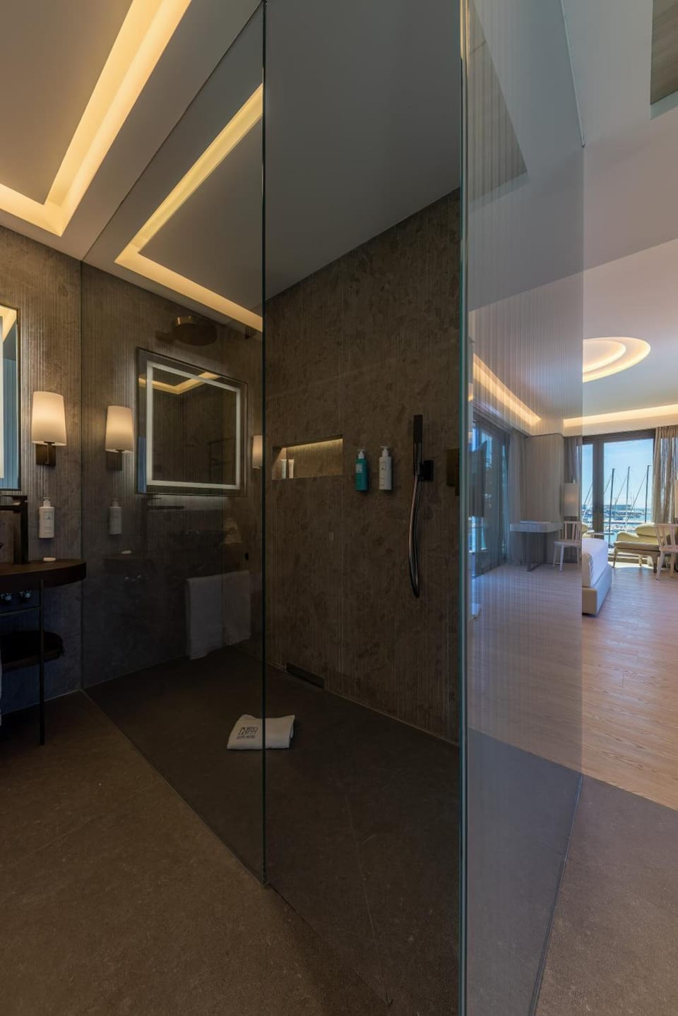 Porto Lotti Suite Hotel Hotel in La Spezia