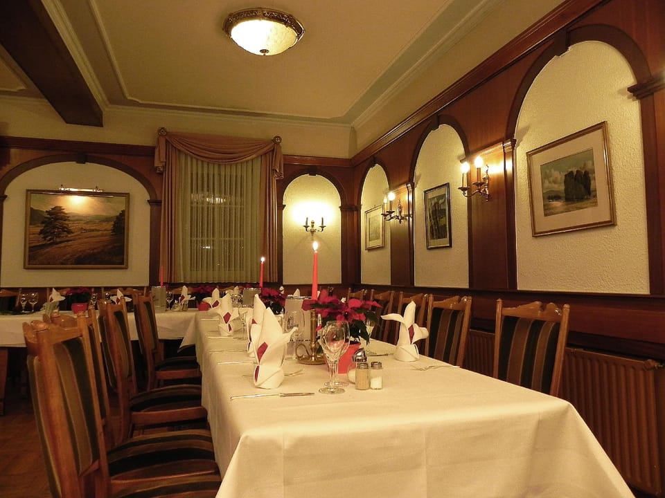 Zur Burgruine Frauenberg Hotel in Marburg