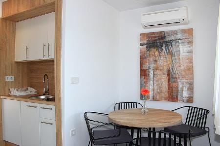 Jezera Lovisca Holiday Resort Hotel in Tisno