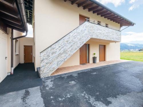 Apartment in Piesendorf near Ski Slopes Hotel in Piesendorf