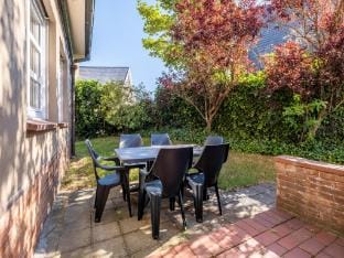 Apartment in Koksijde with Terrace  Garden Hotel in Koksijde
