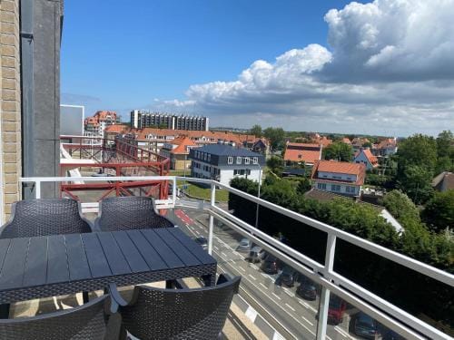 Apartment in Nieuwpoort near the Beach Hotel in Koksijde