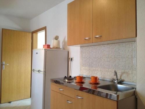 Apartments and rooms by the sea Trogir - 22597 Hotel in Trogir
