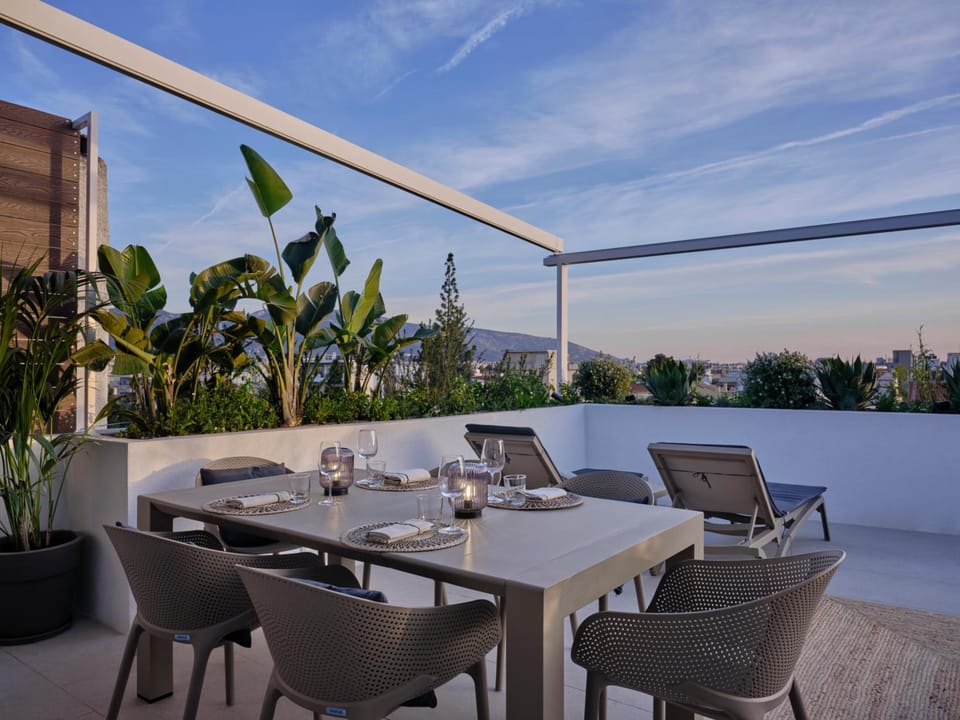 Bond Smart Living Suites Hotel in Chalandri