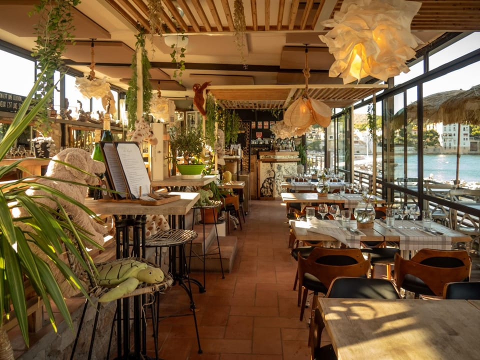 Hotel Plein Large Hotel in French Riviera