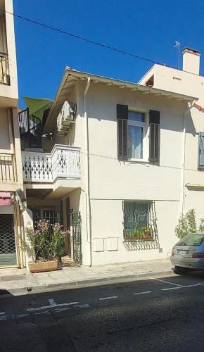 CREW KEY WEST Hostel in Antibes