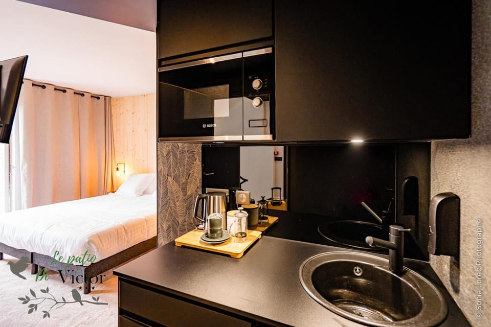 Hotel Le Patio de Victor, Lorient Hotel in Lorient