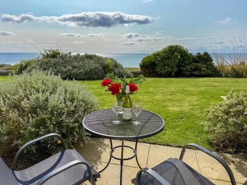 No.1 The Links Apartment, Brora Hotel in Scotland