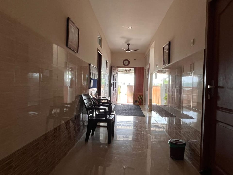 Shantham Service Apartments Kinathukadavu Pollachi Lodge in Kerala