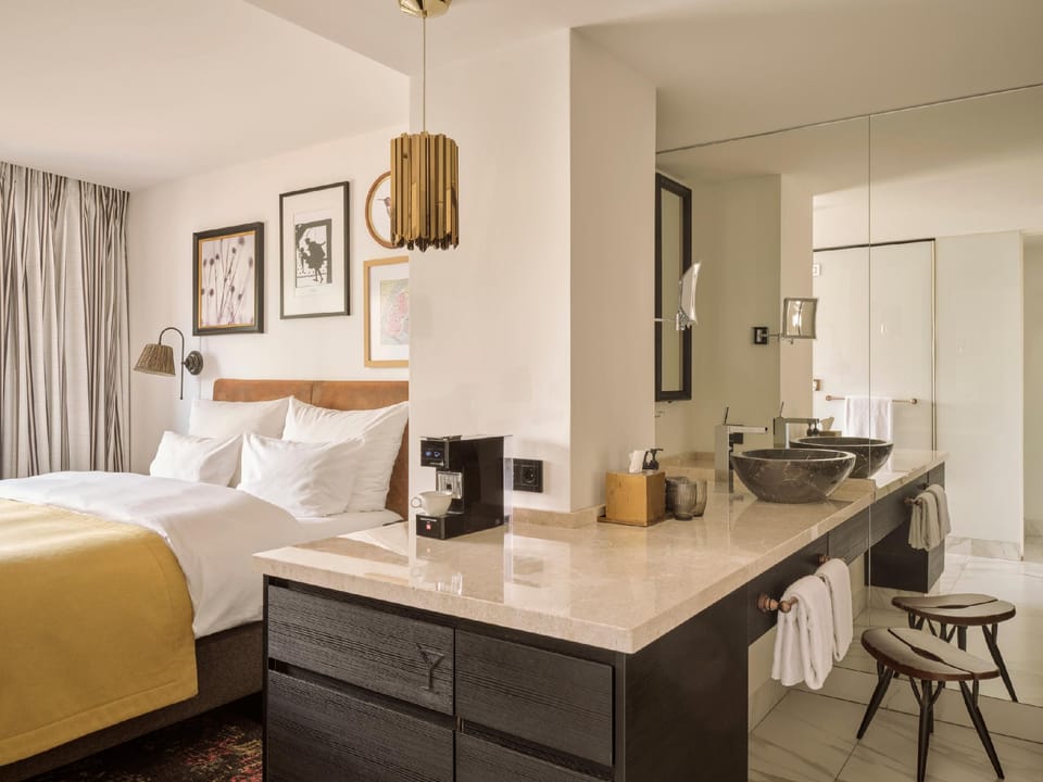 Guestroom