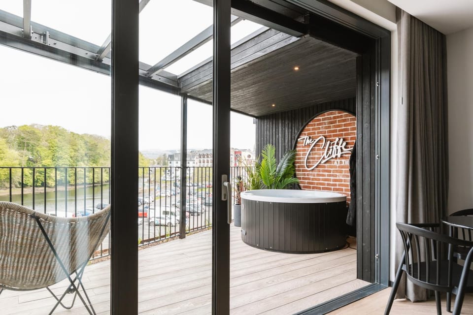 The Cliffe at the Quay Hotel in Donegal City