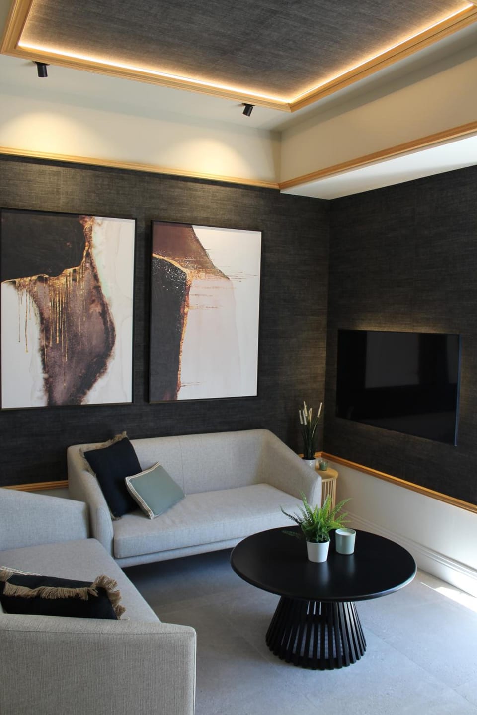 Promotur Suites - Ayora Hotel in Valencia