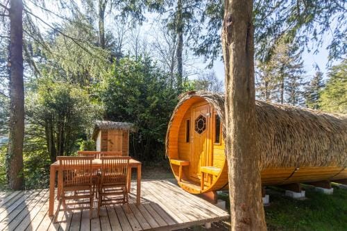 Insolites, Les Ormes, Epiniac Hotel in Brittany