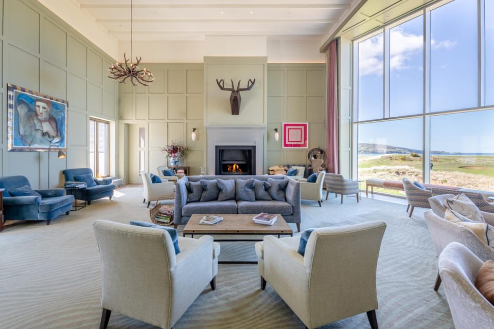 Another Place, The Machrie Hotel in England