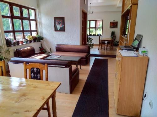 Apartments and Rooms Vicko Hotel in Serbia
