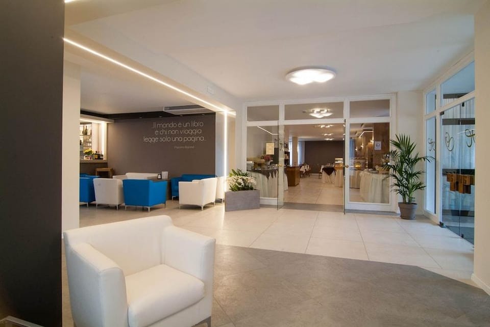 Albergo Gardesana Hotel in Riva del Garda