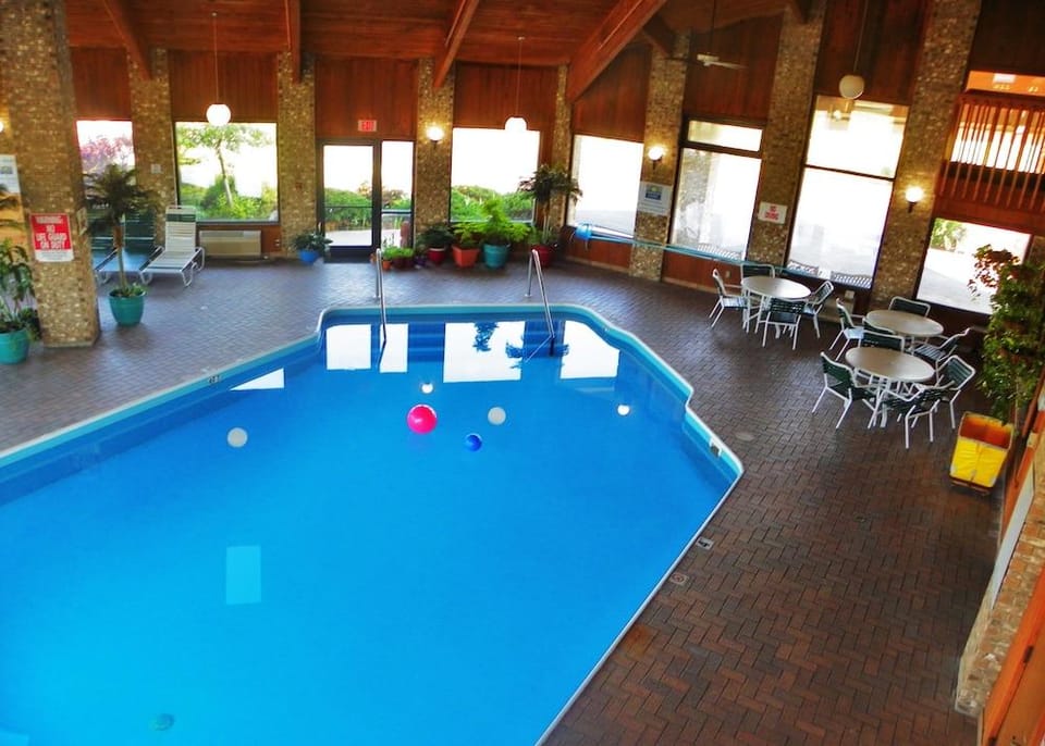 Royalton Inn & Suites Hotel in Ohio