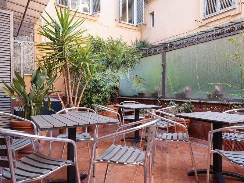 Lh Royal Suites Hotel in Rome