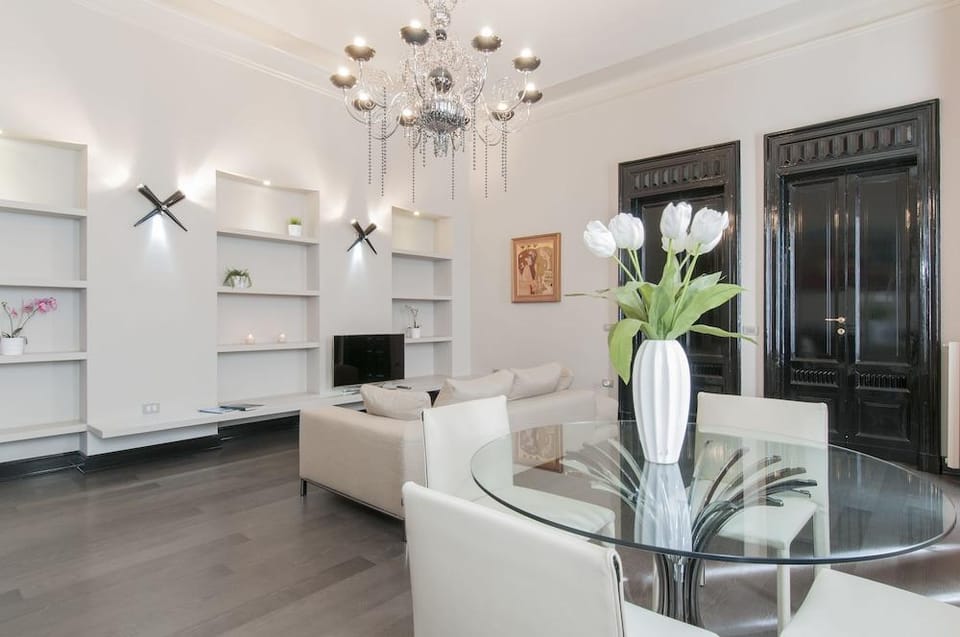 Milan Royal Suites Magenta & Luxury Apartments Hotel in Milan