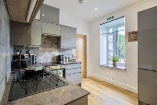The Yorkshire Crown - Wake Up Apartments Hotel in Harrogate