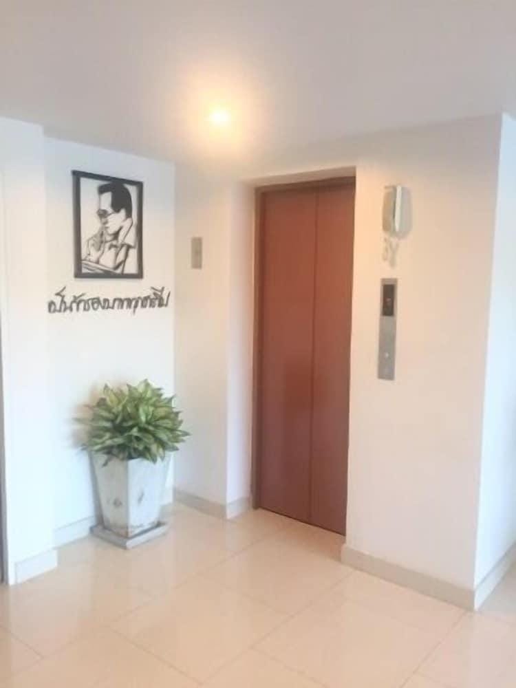 Aparthotel Live at Home Sukhumvit 105 Hotel in Bangkok