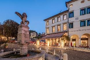 Palazzo Benassi Penthouse Hotel in Asolo