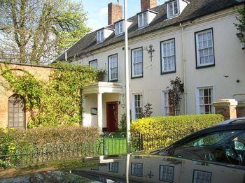 Chapel House Restaurant with Rooms Hotel in North Warwickshire District
