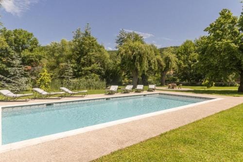 Les Trois Faisans Hotel in Bourgogne-Franche-Comté