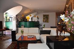 Hôtel des Mimosas Hotel in Antibes