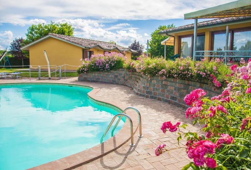 Villaggio Albergo Le Macerine Hotel in Castiglione del Lago