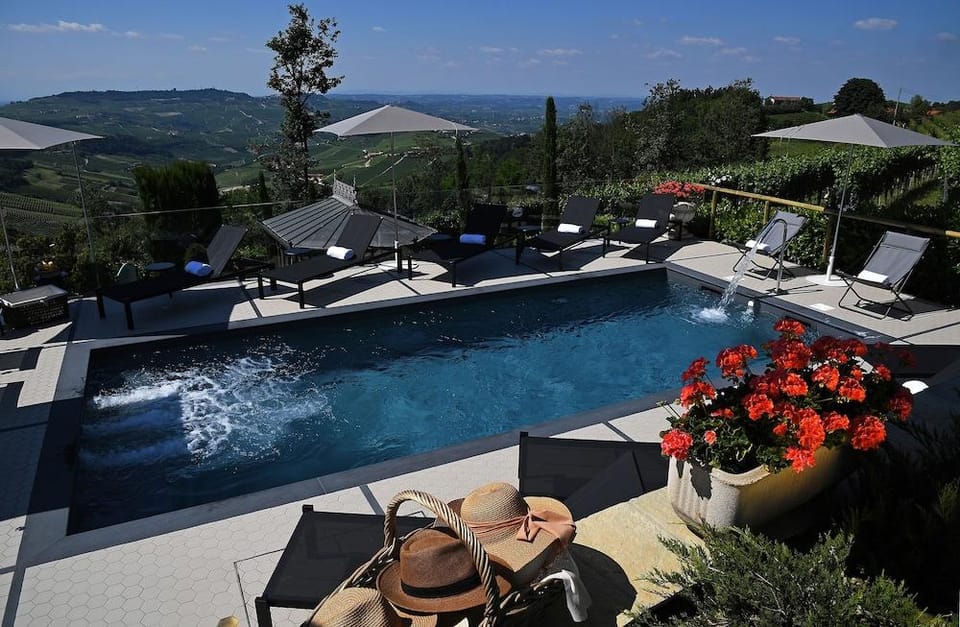La Ribezza Boutique Hotel Hotel in Monforte d'Alba