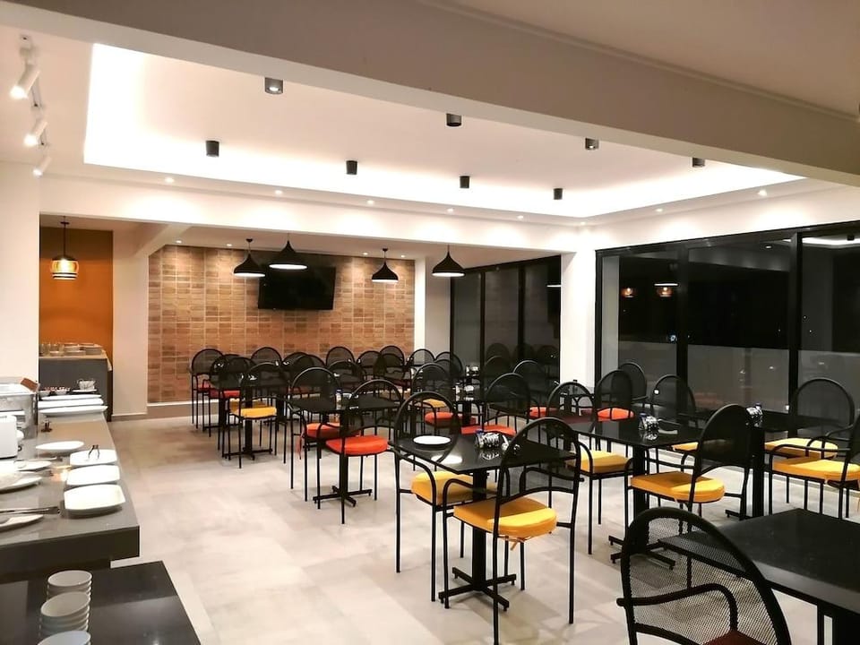 Premium Suites Deluxe Aparthotel Equipetrol Hotel in Santa Cruz de la Sierra