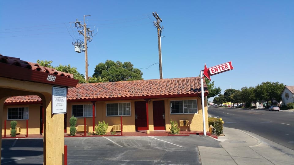 Slumber Motel Motel in Merced