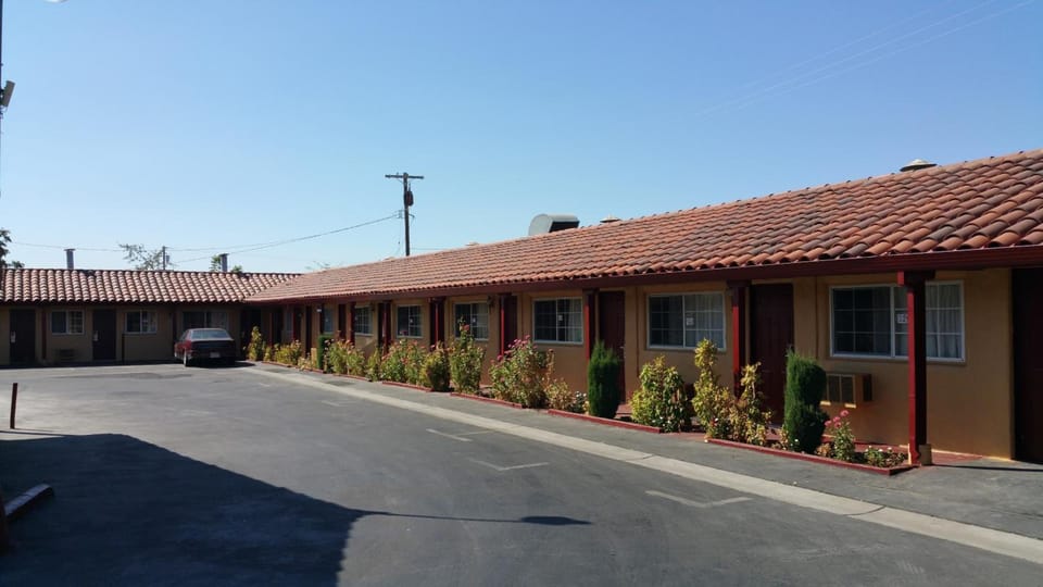 Slumber Motel Motel in Merced
