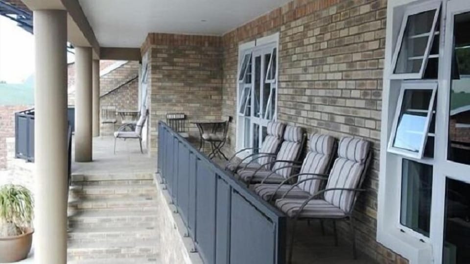 Mount Lodge Humewood Hotel in Port Elizabeth